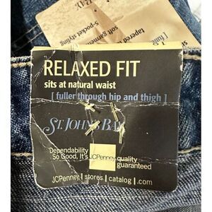 St. Johns Bay Jeans Women 18 Average Blue Distressed Relaxed Tapered Hi-Rise NEW